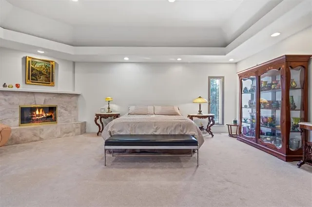 $2,400,000 | 9800 North Revere Avenue, Kansas City, MO 64154