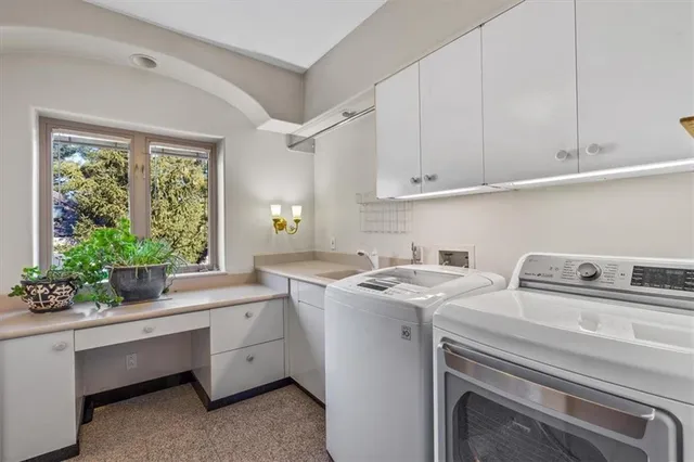 $2,400,000 | 9800 North Revere Avenue, Kansas City, MO 64154