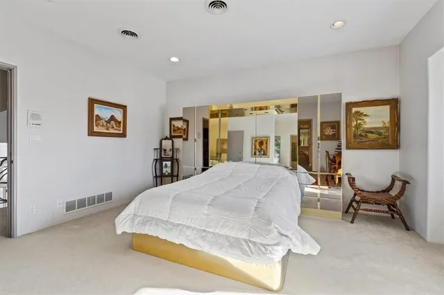 $2,400,000 | 9800 North Revere Avenue, Kansas City, MO 64154