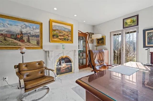 $2,400,000 | 9800 North Revere Avenue, Kansas City, MO 64154