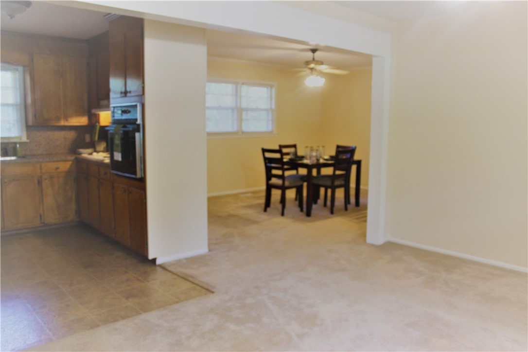 302 Fleming Drive Anderson, SC 29621 - Photo 6 of 15 Gallery Image 6