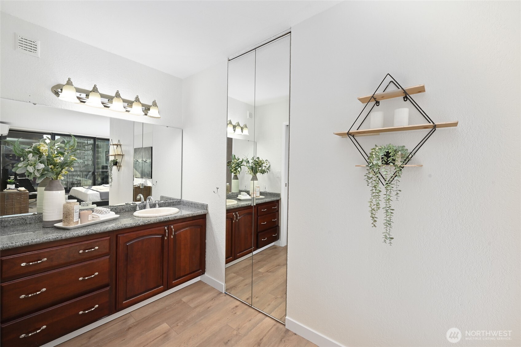 2100 3rd Avenue, Unit 1502 Seattle, WA 98121 - Photo 18 of 31
