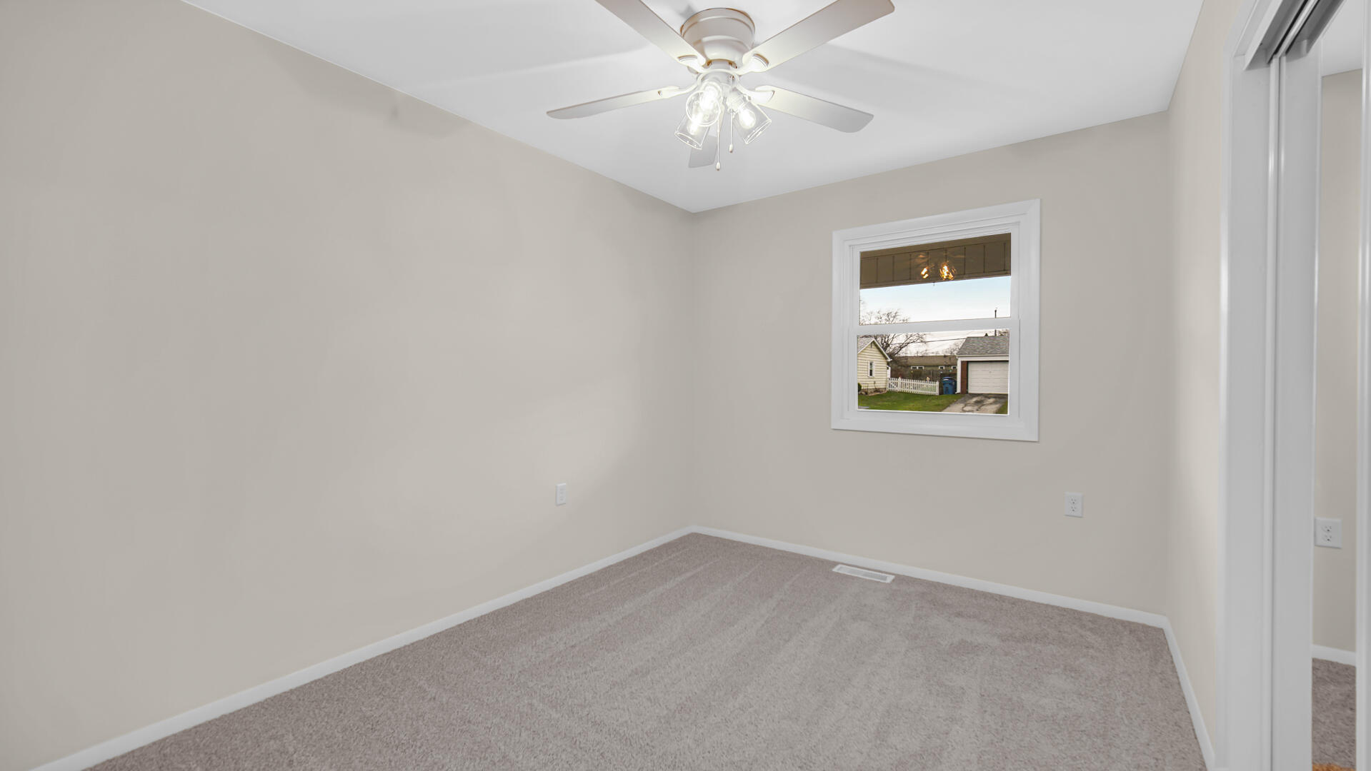 721 Fox River Road Valparaiso, IN 46385 - Photo 12 of 23 1919x1080