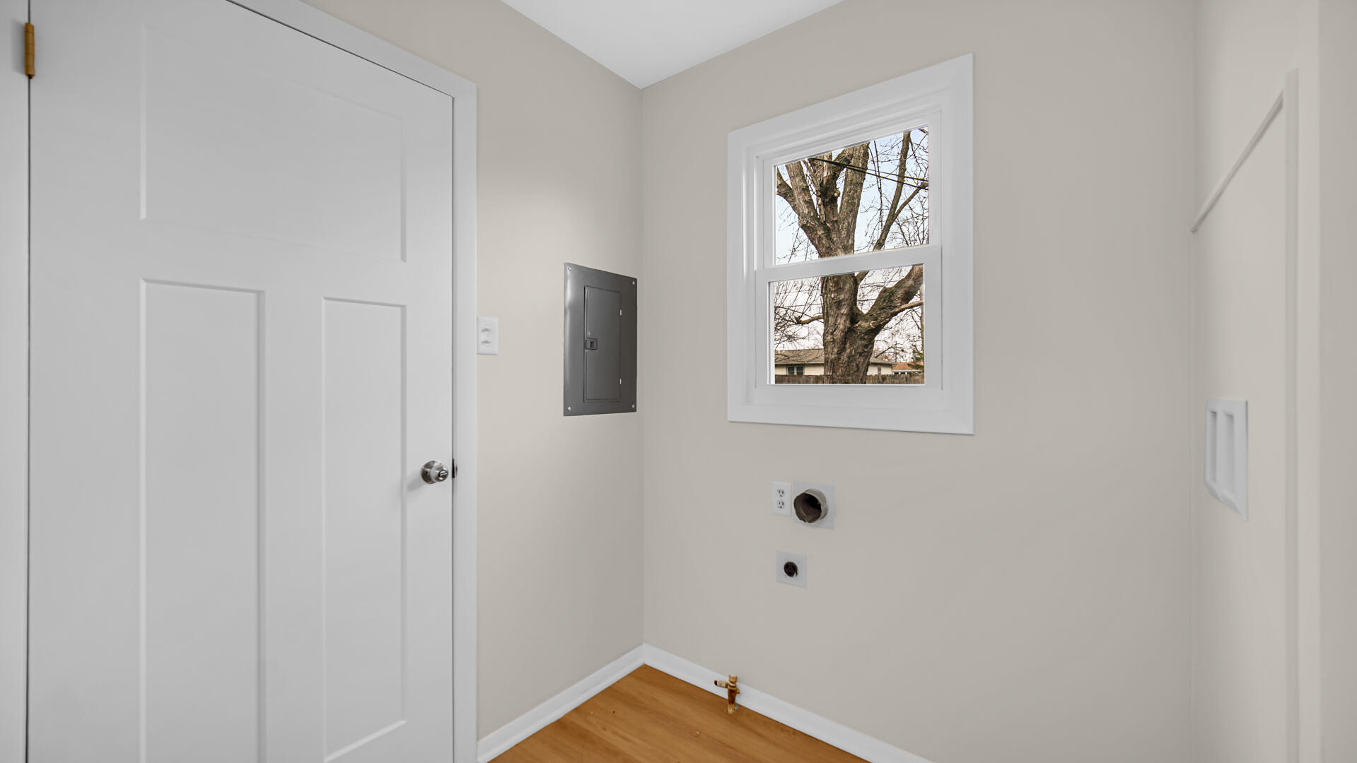 721 Fox River Road Valparaiso, IN 46385 - Photo 20 of 23 1919x1080