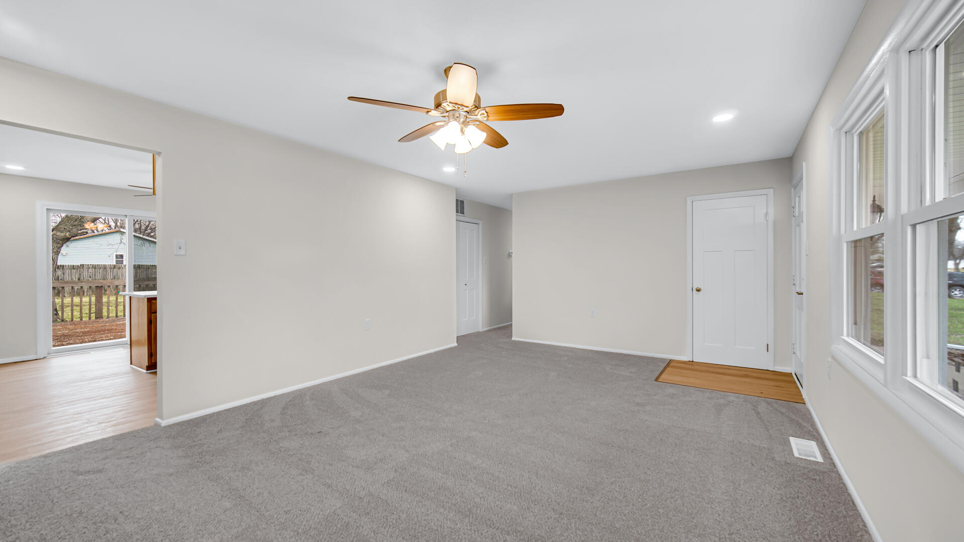 721 Fox River Road Valparaiso, IN 46385 - Photo 5 of 23 1919x1080