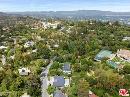 $5,795,000 | 2814 Roscomare Road, Los Angeles, CA 90077