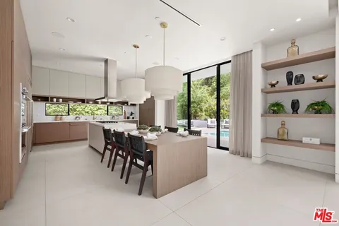 $5,795,000 | 2814 Roscomare Road, Los Angeles, CA 90077
