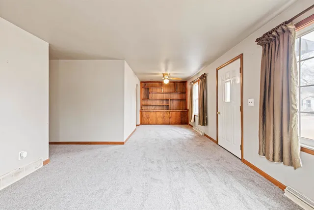 $89,900 | 909 6th Avenue, Menominee, MI 49858