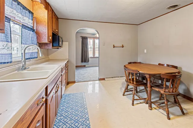 $89,900 | 909 6th Avenue, Menominee, MI 49858