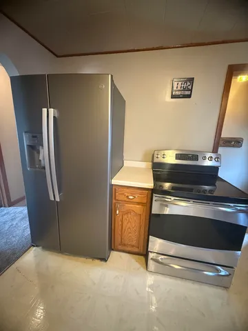 $89,900 | 909 6th Avenue, Menominee, MI 49858