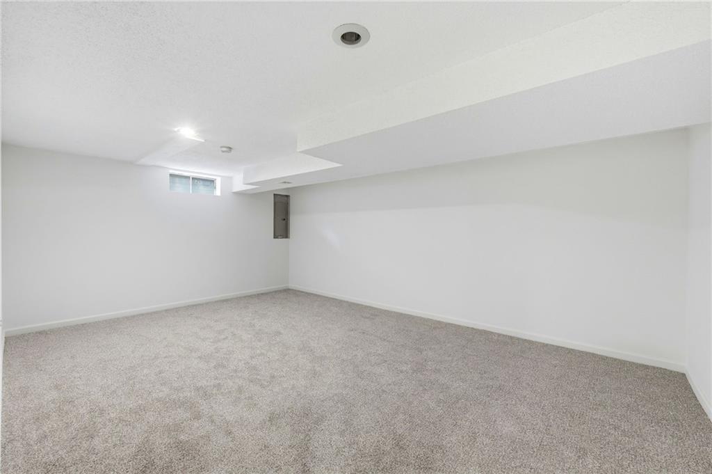 11809 Rosehill Road Overland Park, KS 66210 - Photo 29 of 38