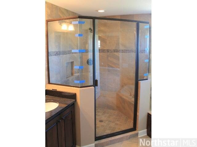8790 Reflections Road Chanhassen, MN 55317 - Photo 17 of 18 Gallery Image 17