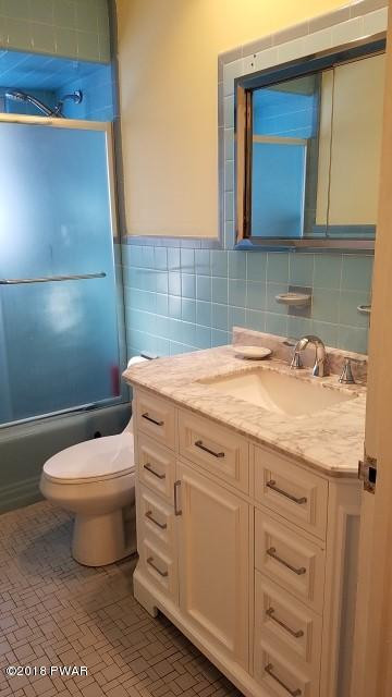 1758 Rt 590 Hawley, PA 18428 - Photo 8 of 18