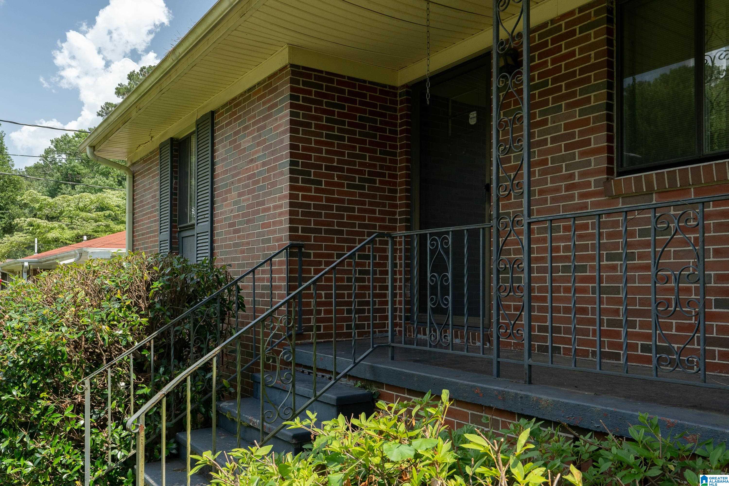 1109 Bowman Road Birmingham, AL 35235 - Photo 4 of 27