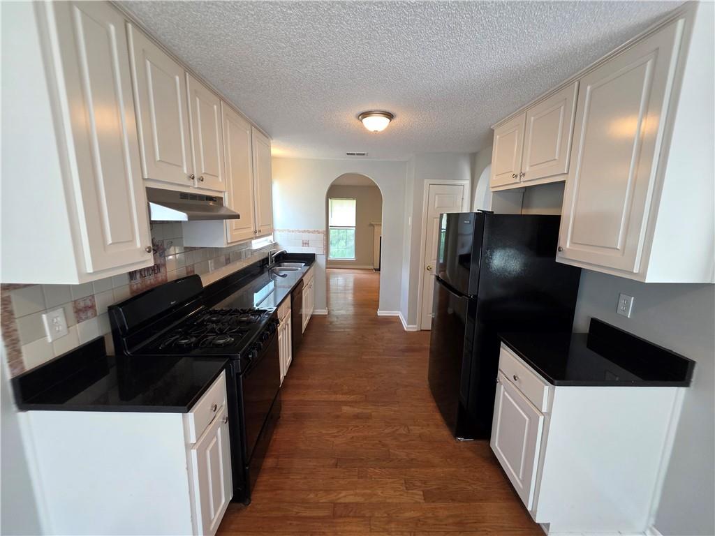 6924 Biscayne Rex, GA 30273 - Photo 9 of 33