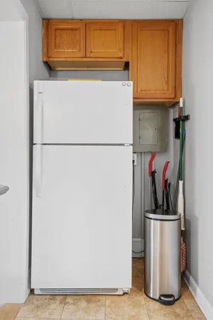 $2,100 | 792 Grove Street, Unit 2, Manchester, NH 03103