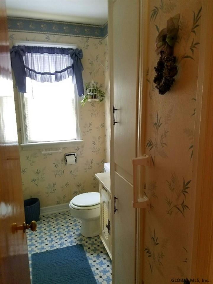 1002 Dudley Road Rotterdam, NY 12303 - Photo 11 of 22 Photo 11