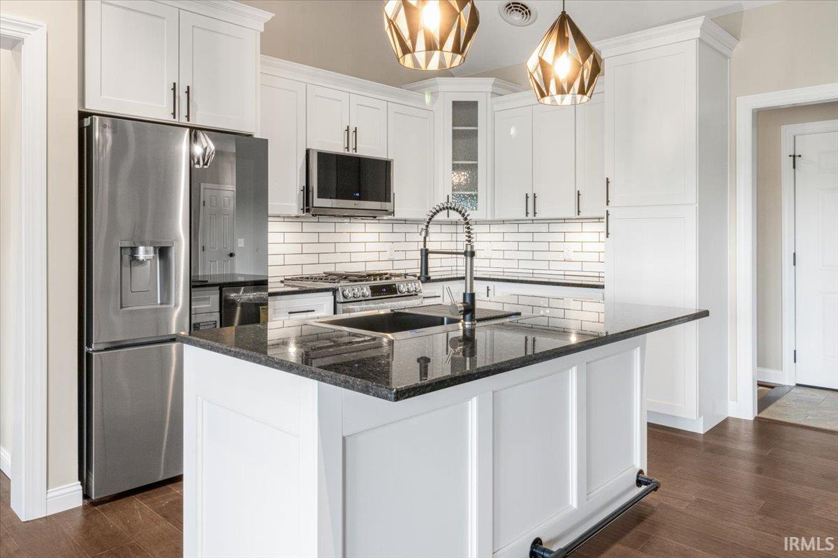 1027 South Huntsville Road Winchester, IN 47394 - Photo 12 of 36