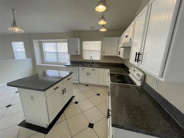 $2,300 | 2855 St Augustine Drive, Orlando, FL 32825