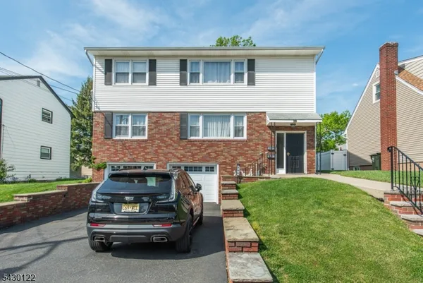$3,200 | 206 Centre Street, Nutley, NJ 07110