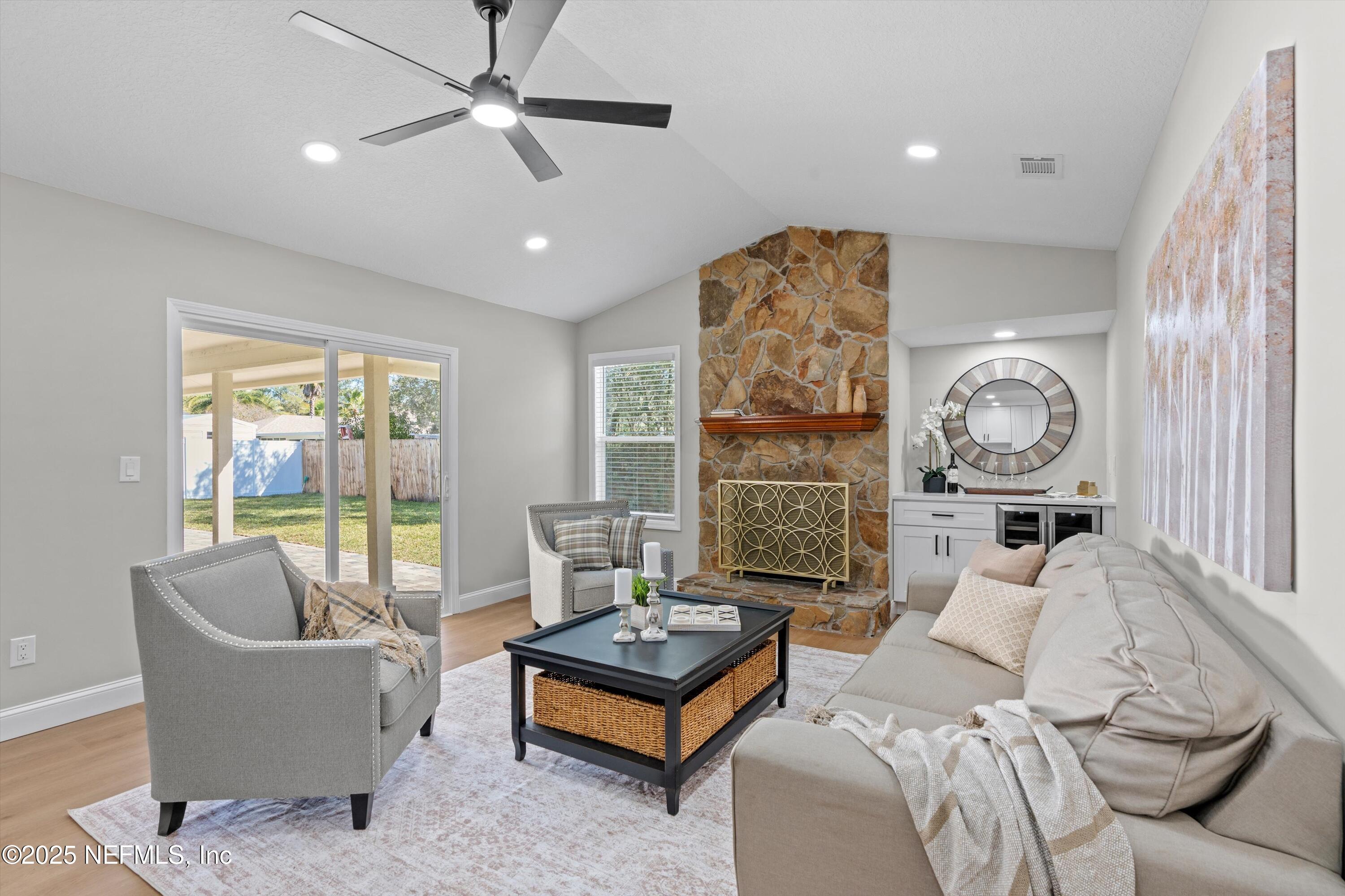 11539 Baskerville Road Jacksonville, FL 32223 - Photo 10 of 30 15-Family Room