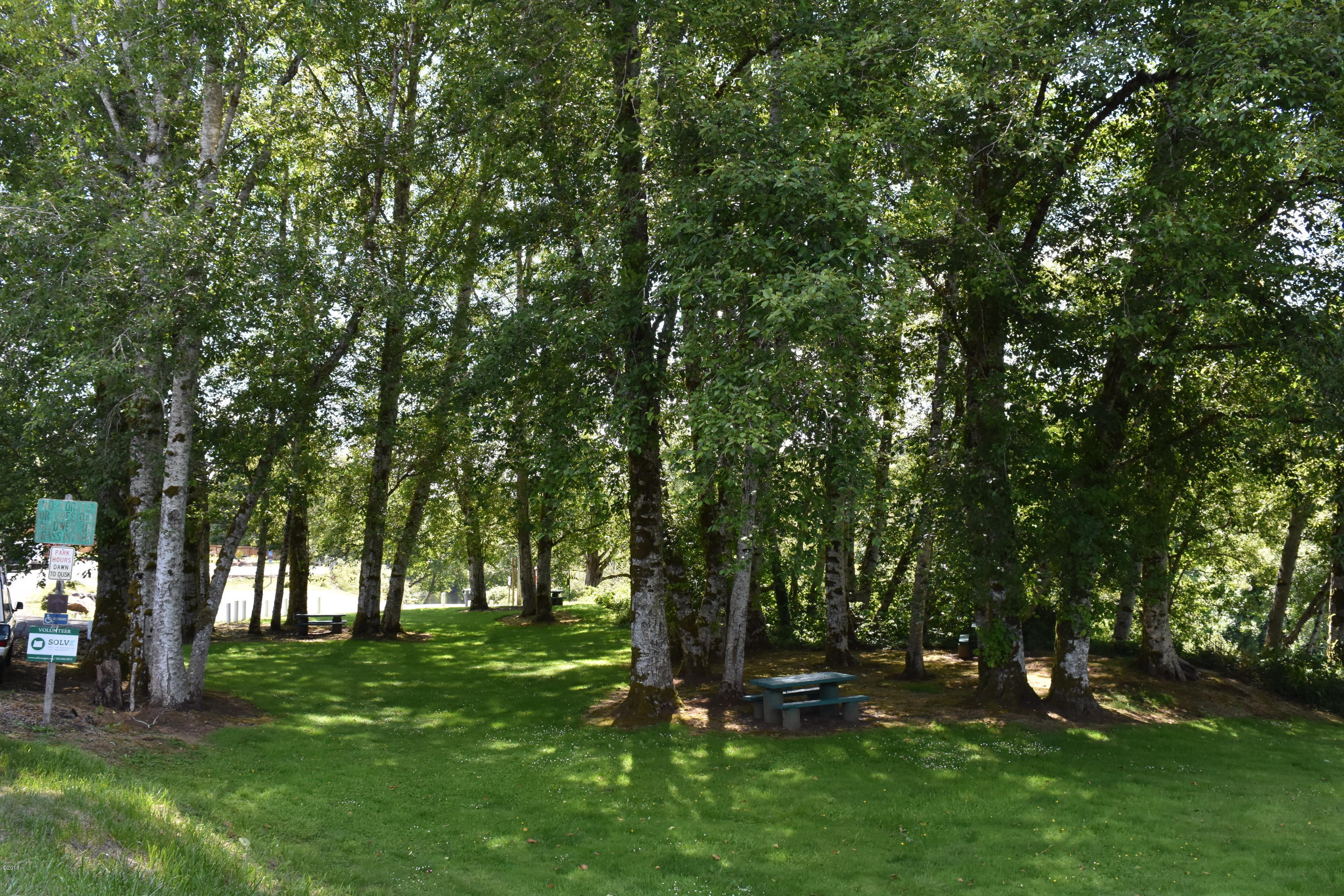 175 South Gaither Street Siletz, OR 97380 - Photo 23 of 25 Illahee Park and boat ramp