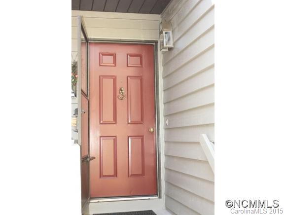 77 Chestnut Street, Unit 403 Tryon, NC 28782 - Photo 3 of 18