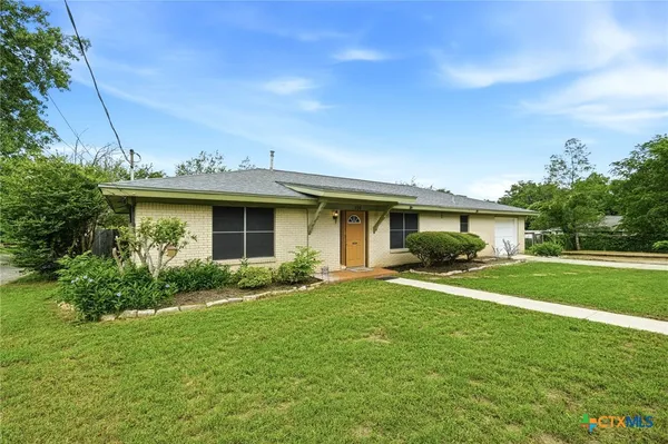 $424,250 | 208 North Cedar Street, Buda, TX 78610