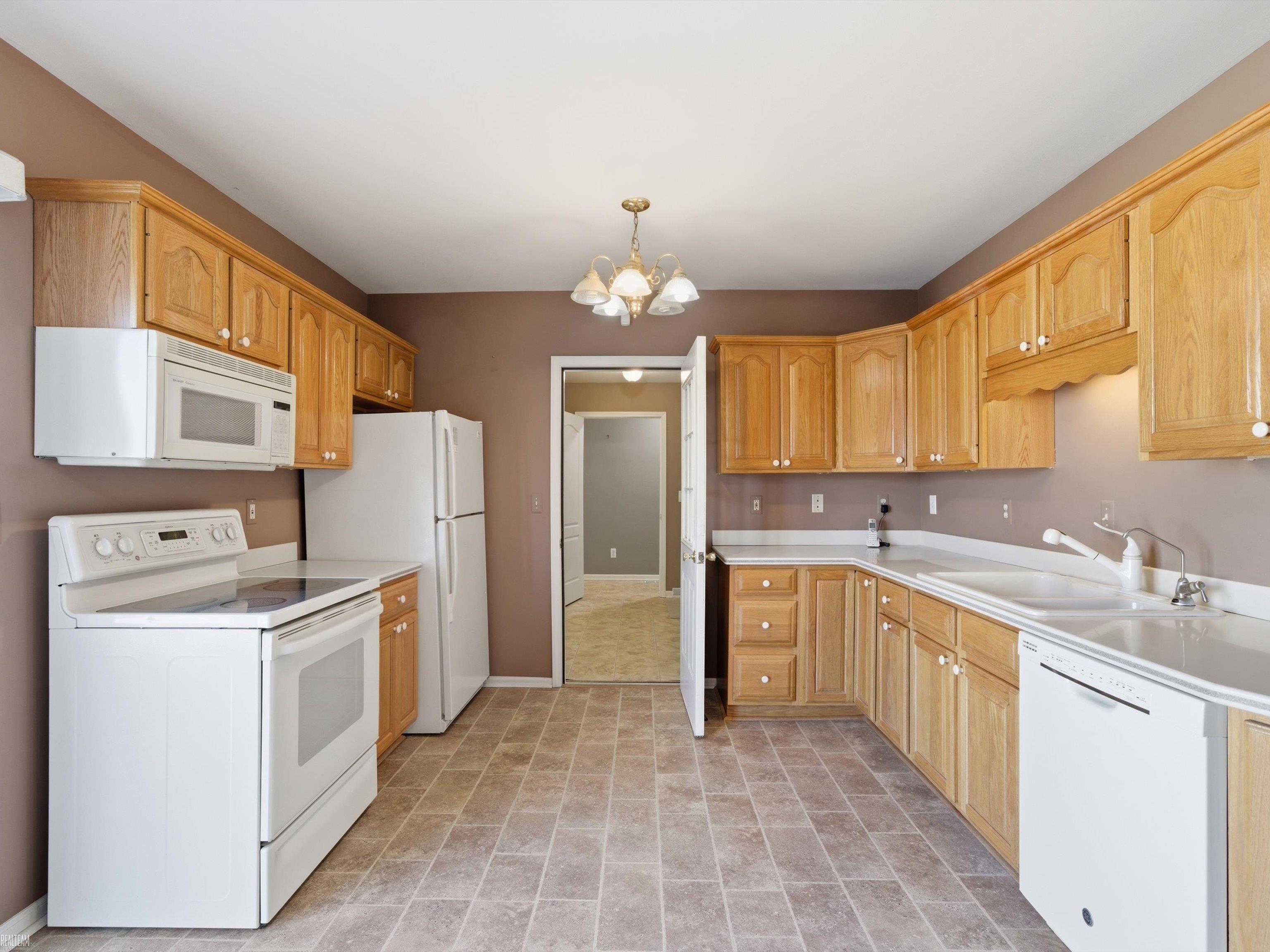 11151 34 Mile Road Romeo, MI 48065 - Photo 13 of 54
