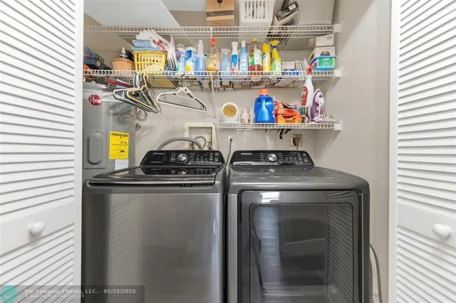 $550,000 | 555 Abingdon Way, Davie, FL 33325