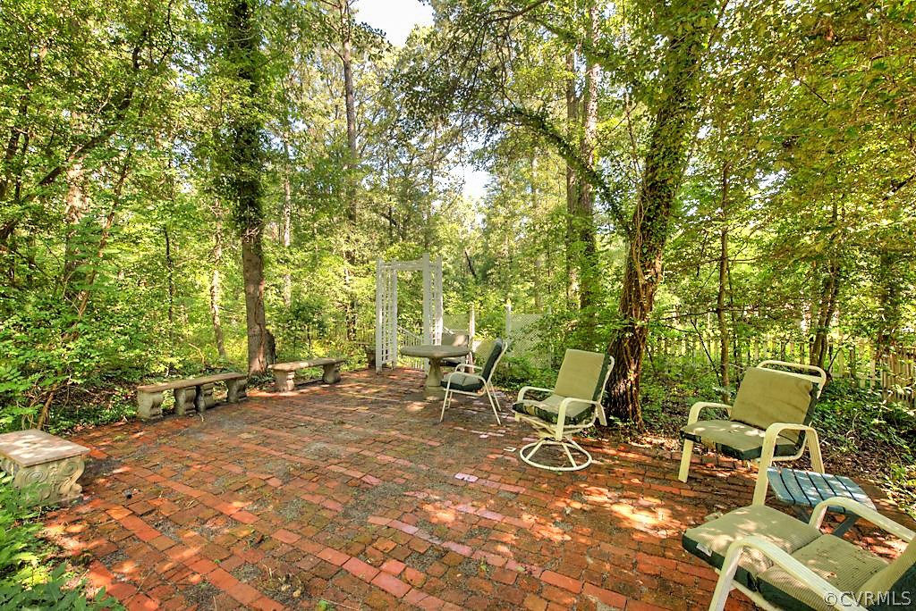 7720 Varann Road Henrico, VA 23231 - Photo 8 of 39 a view of an outdoor space with chairs