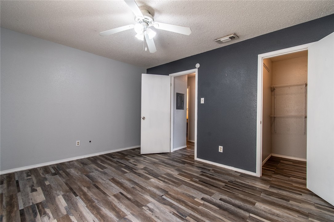 6702 Everhart Road Corpus Christi, TX 78413 - Photo 14 of 25
