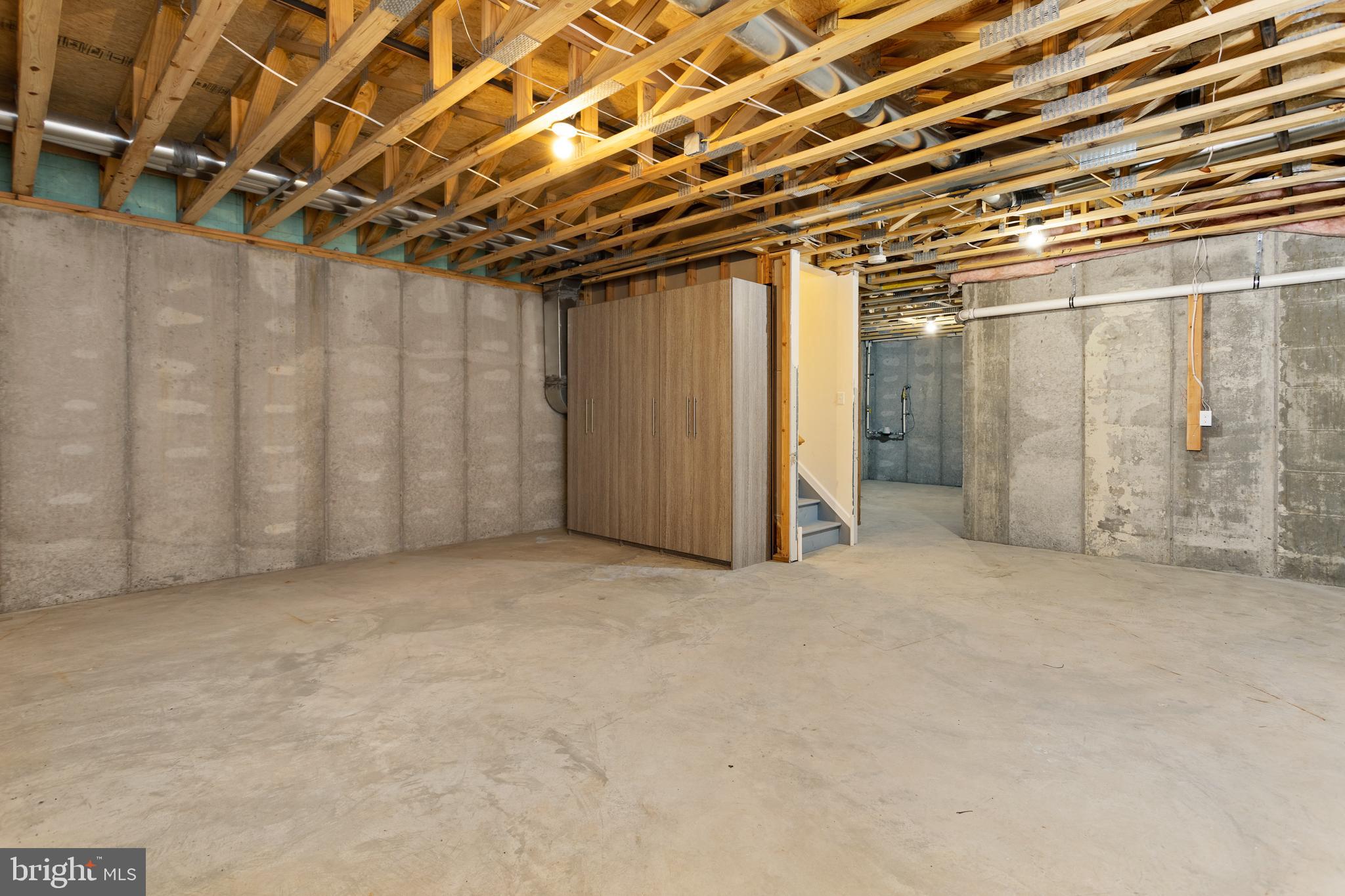 6 Flagger Lane Hamilton, NJ 08619 - Photo 29 of 32 a view of an empty room