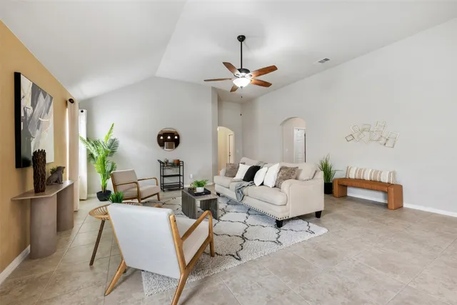 $399,000 | 433 Rusk Bluff Avenue, Leander, TX 78641