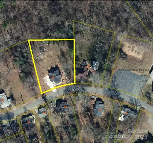 $252,000 | 1359 Delwood Drive Southwest, Lenoir, NC 28645