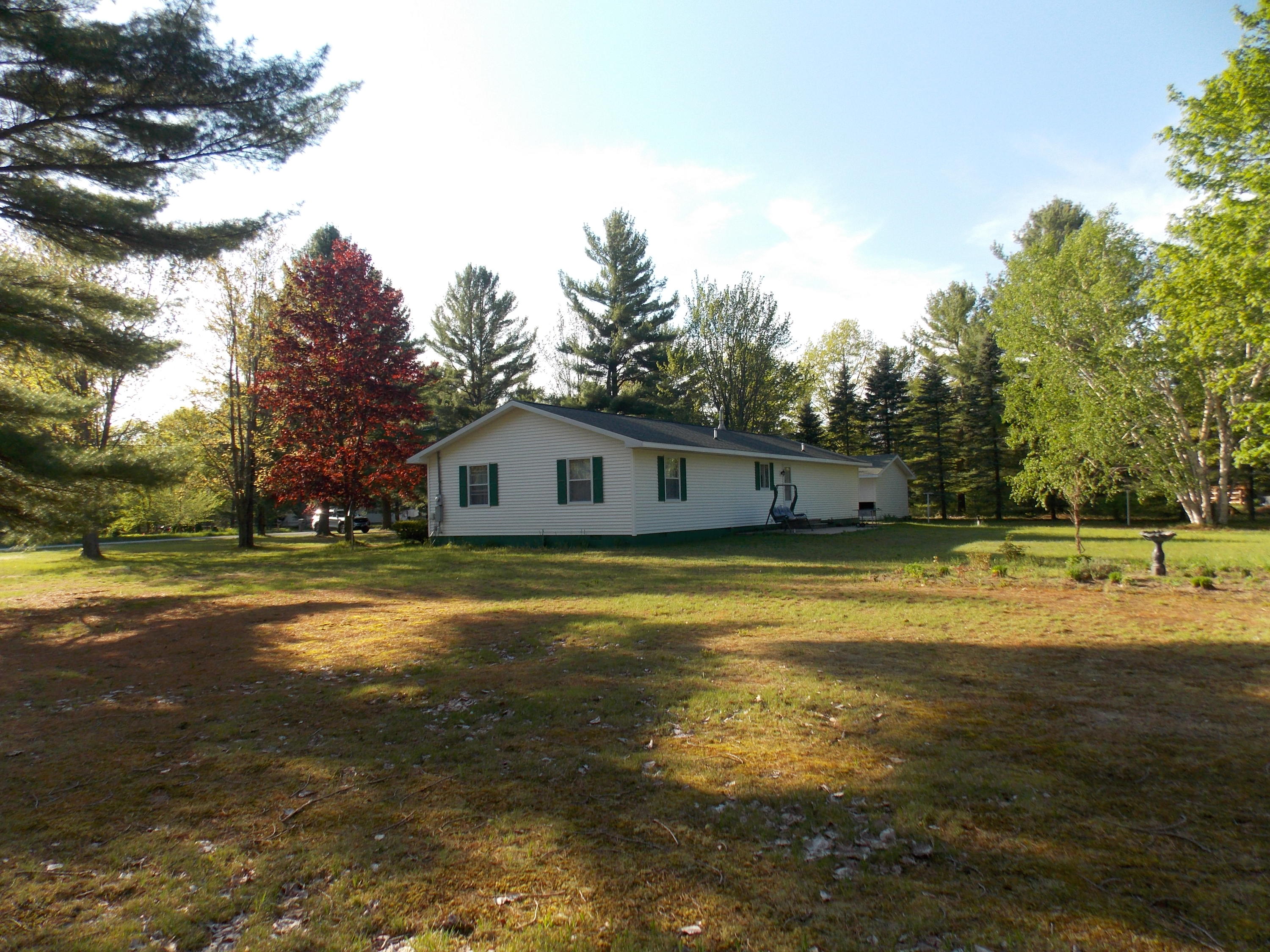 10208 Upper Mograin Road Cheboygan, MI 49721 - Photo 13 of 37 Gallery Image 13