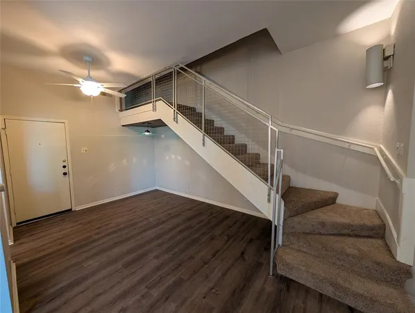 $1,595 | 2923 Shelby Avenue, Dallas, TX 75219