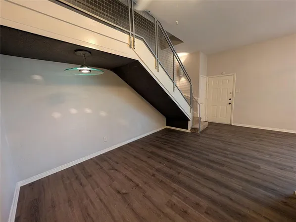 $1,595 | 2923 Shelby Avenue, Dallas, TX 75219