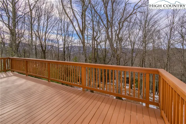 $1,495,000 | 487 Klonteska Drive, Banner Elk, NC 28604