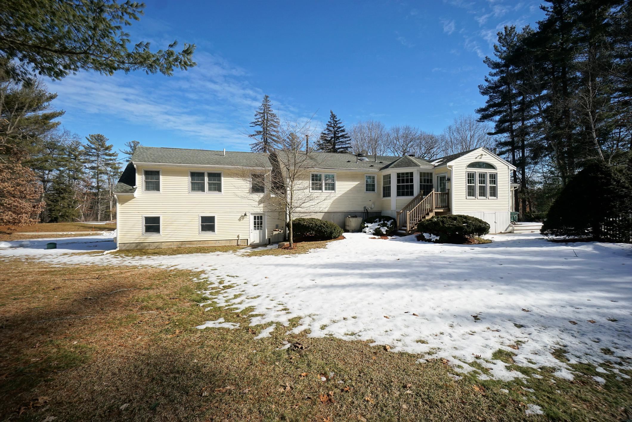 4 David Road Windham, NH 03087 - Photo 4 of 37