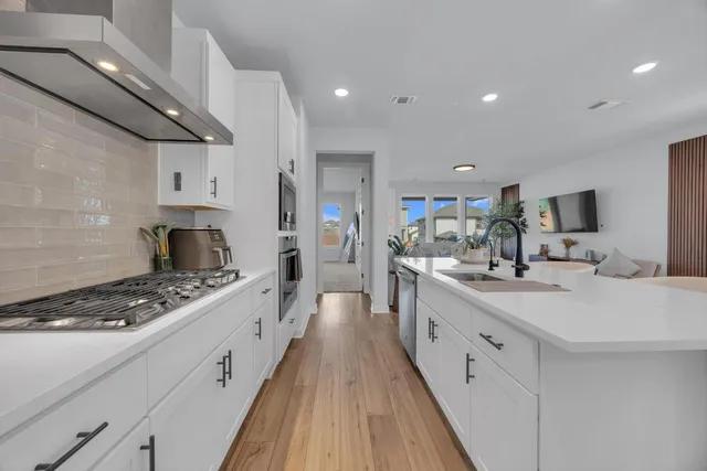 $2,500 | 6404 Mallord Brook Bend, Buda, TX 78610