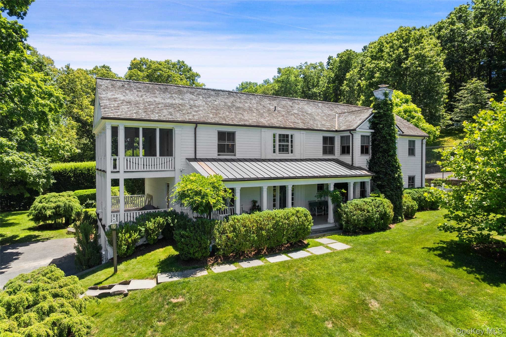 242 Croton Lake Road Katonah, NY 10536 - Photo 3 of 29