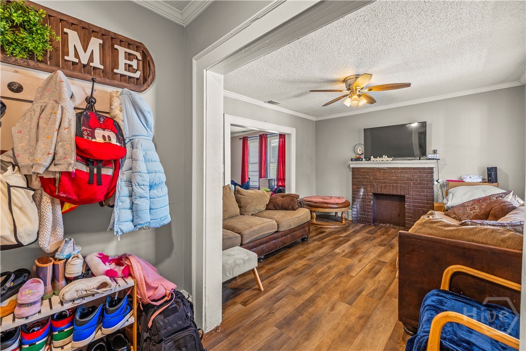 2505 Harden Street Savannah, GA 31415 - Photo 6 of 17