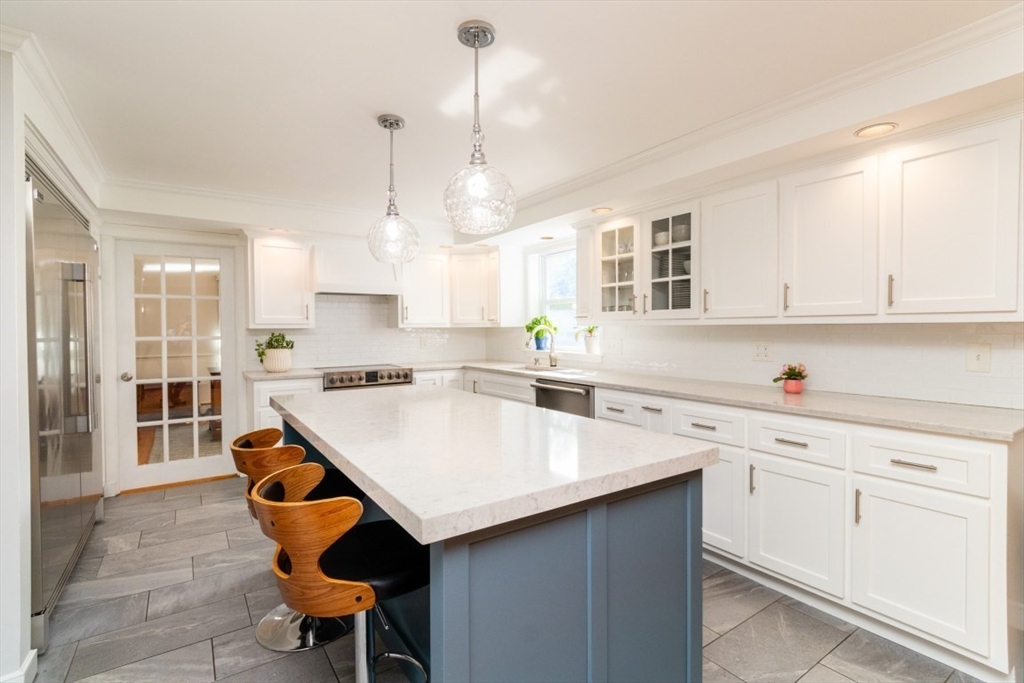 745 Washington Street Walpole, MA 02081 - Photo 7 of 42