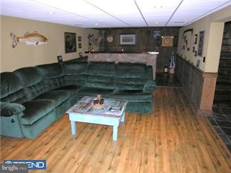 22 Beverly Avenue Reading, PA 19607 - Photo 3 of 12