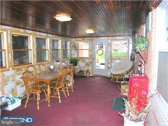 22 Beverly Avenue Reading, PA 19607 - Photo 8 of 12