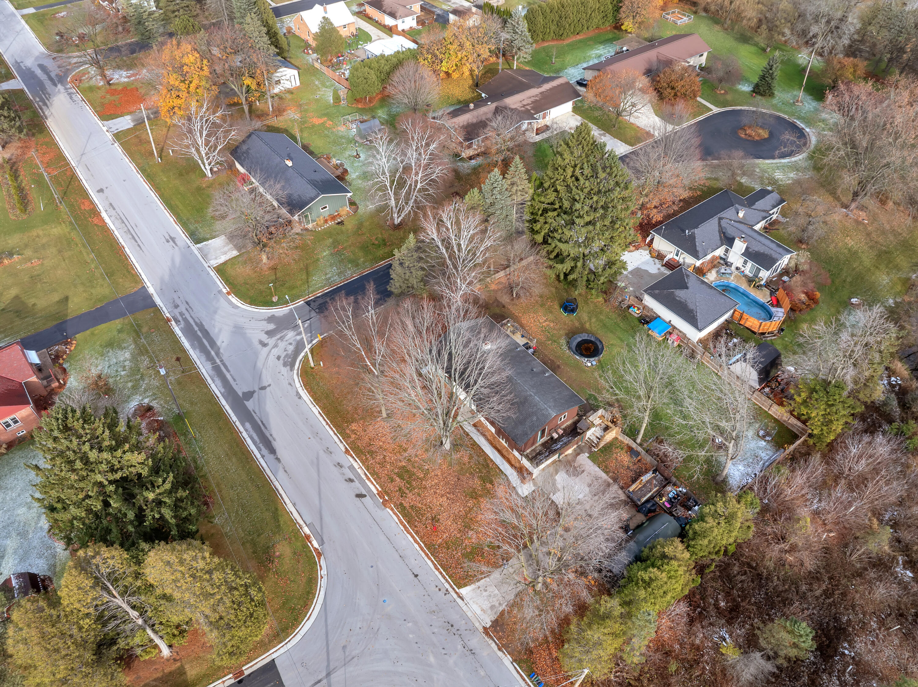 851 Linden Street Cleveland, WI 53015 - Photo 32 of 34 Birdseye 1-2