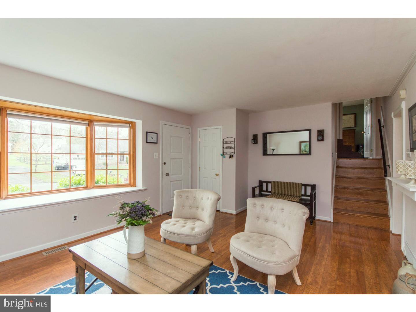 123 Devon Road Chalfont, PA 18914 - Photo 6 of 25 Living Room