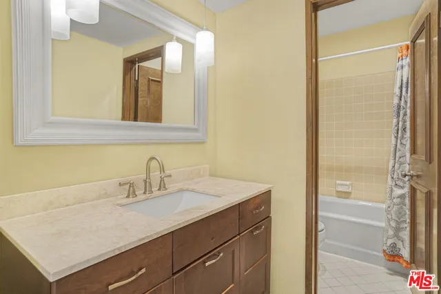 $5,995 | 364 Pershing Drive, Playa del Rey, CA 90293