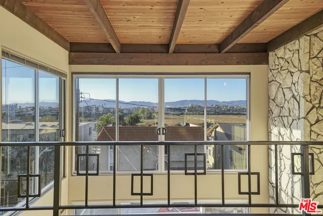 $5,995 | 364 Pershing Drive, Playa del Rey, CA 90293